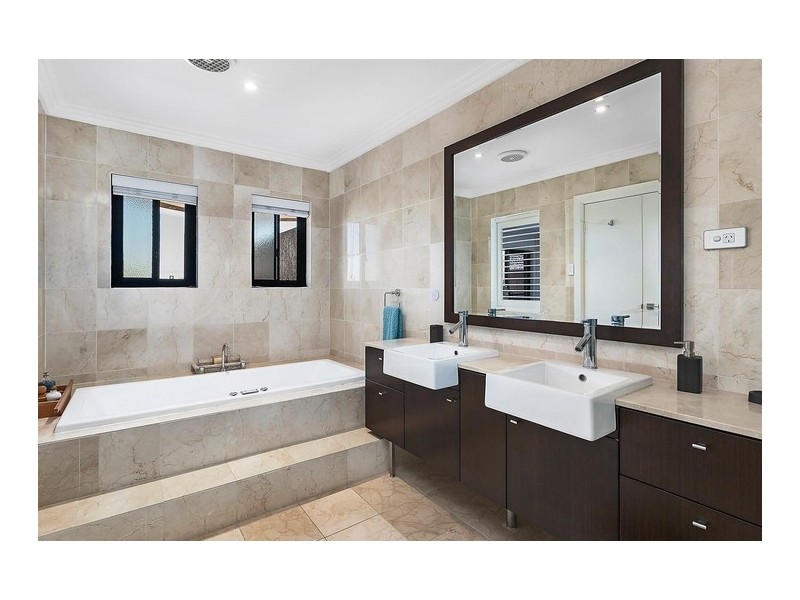 2/28 Carroll Street, Beverley Park NSW 2217