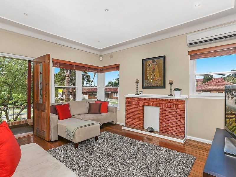 17 Margaret Street, Kingsgrove NSW 2208