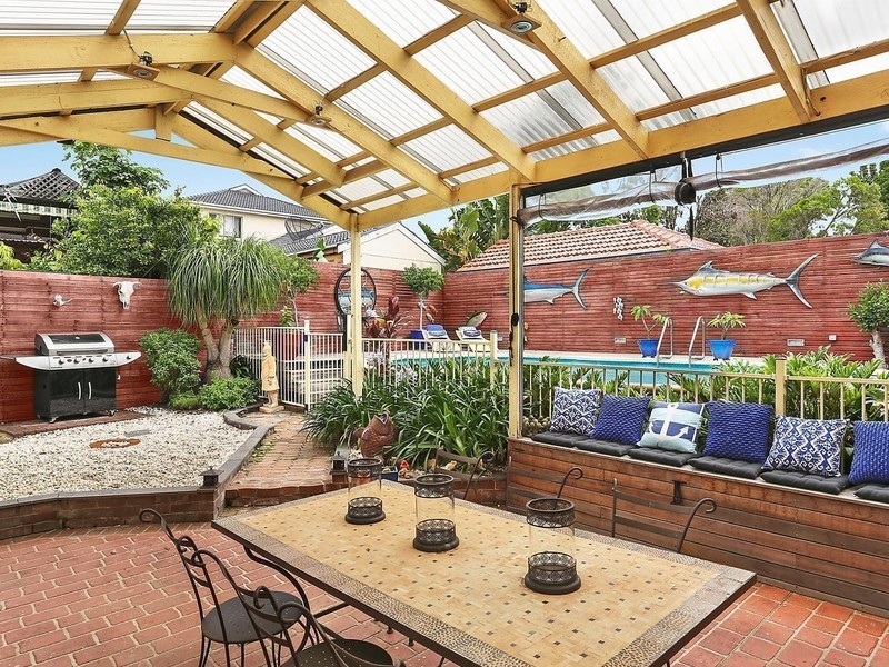 36 Earlwood Crescent, Bardwell Park NSW 2207