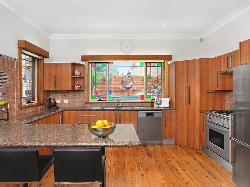 36 Earlwood Crescent, Bardwell Park NSW 2207