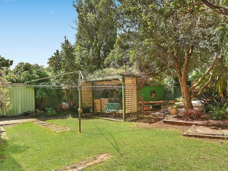 8 Smiths Avenue, Hurstville NSW 2220