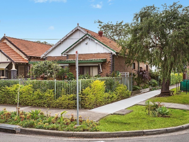 102 Crawford Road, Brighton-le-sands NSW 2216