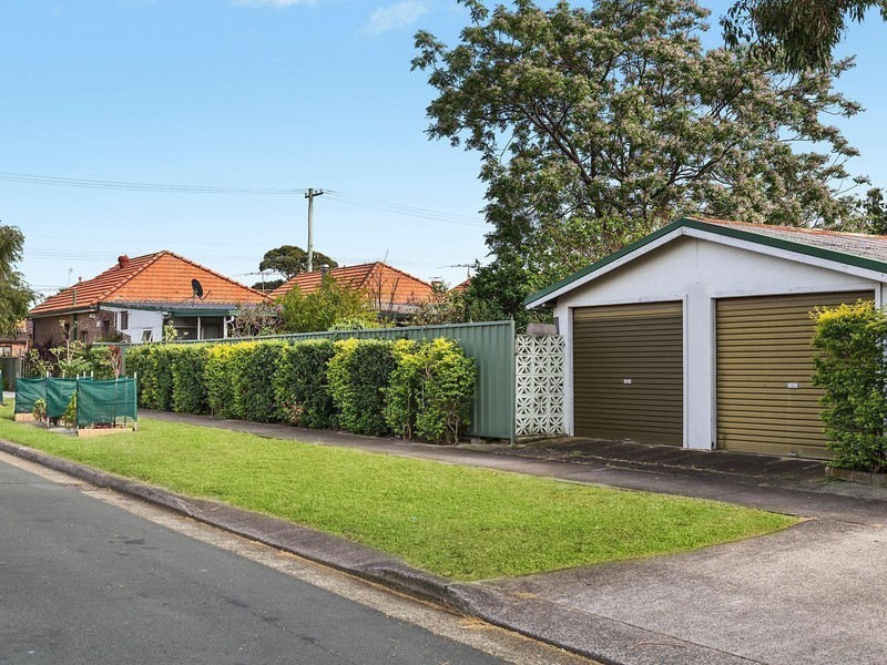 102 Crawford Road, Brighton-le-sands NSW 2216