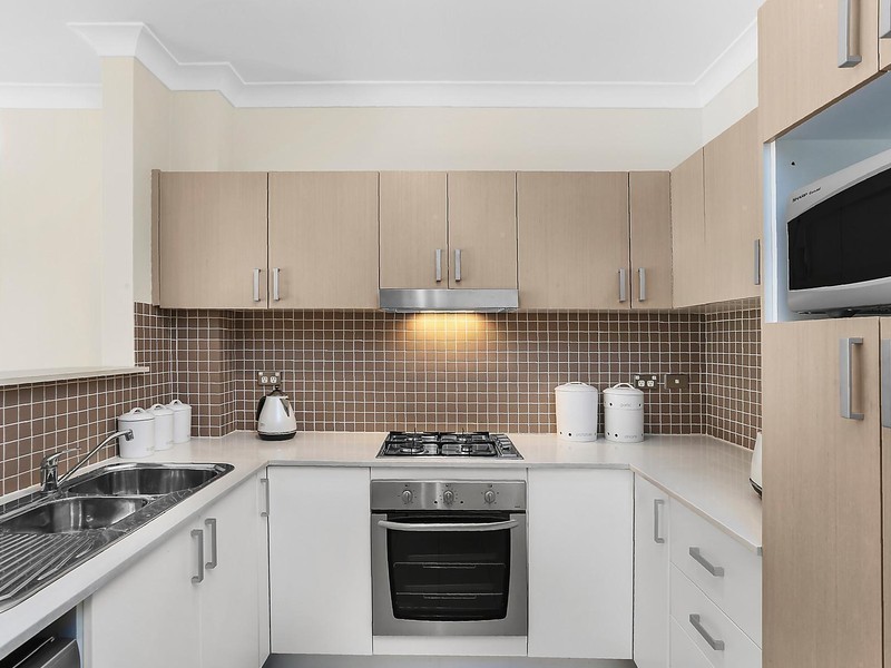 11/13 Mill Street, Carlton NSW 2218