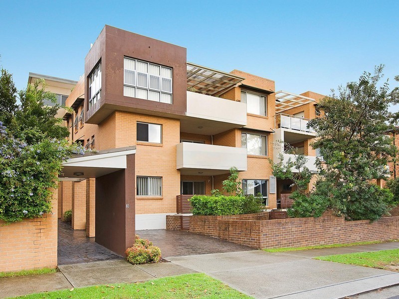 11/13 Mill Street, Carlton NSW 2218