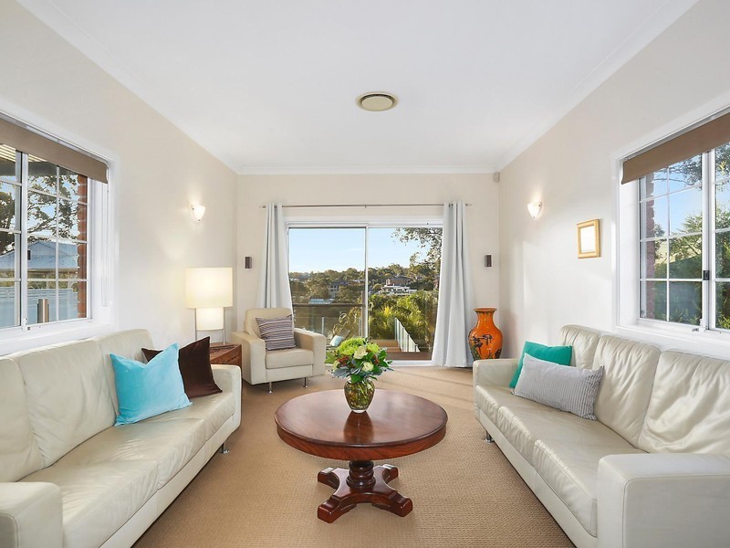 27 Queens Road, Connells Point NSW 2221