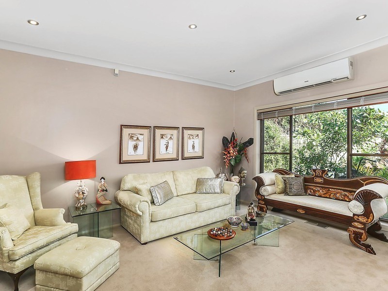 35 Bonanza Parade, Sans Souci NSW 2219