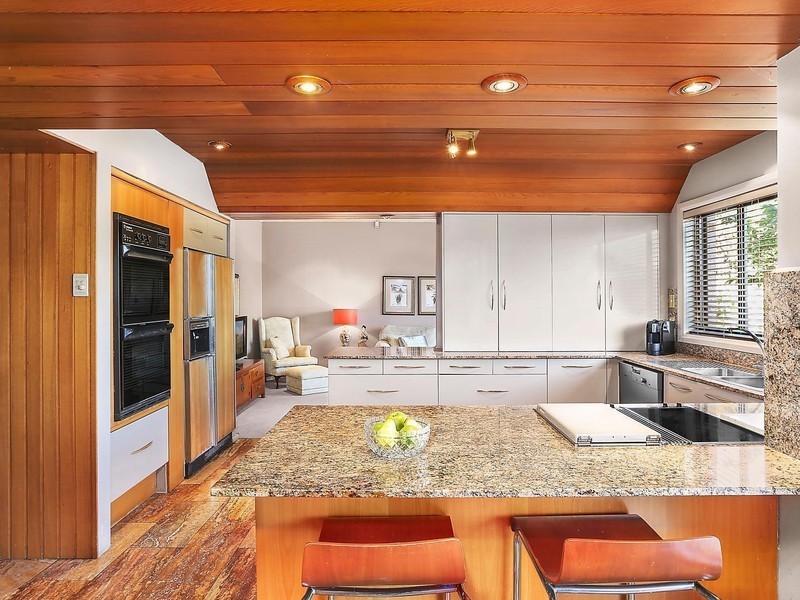 35 Bonanza Parade, Sans Souci NSW 2219