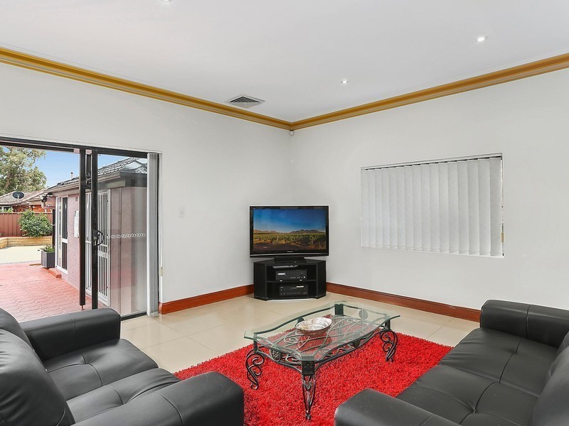 13 Beresford Parade, Kingsgrove NSW 2208