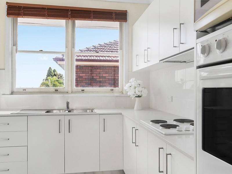 3/4 Elizabeth Street, Kingsgrove NSW 2208