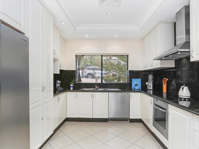 1 Avenal Street, Arncliffe NSW 2205