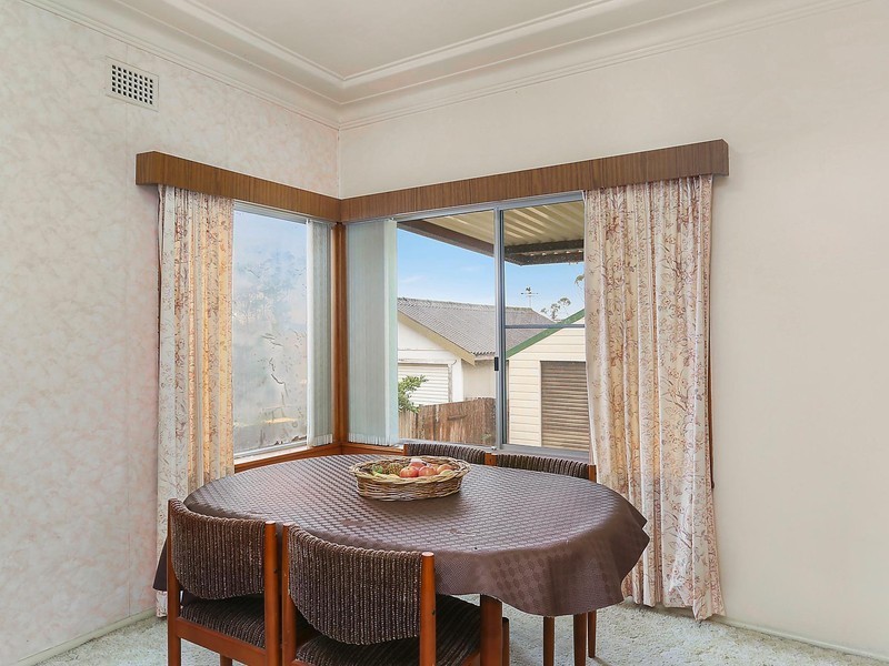 11 Tonitto Avenue, Peakhurst NSW 2210