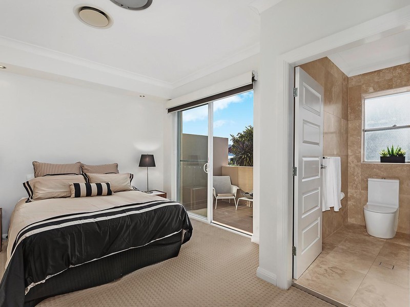 10A  Hill Street, Carlton NSW 2218