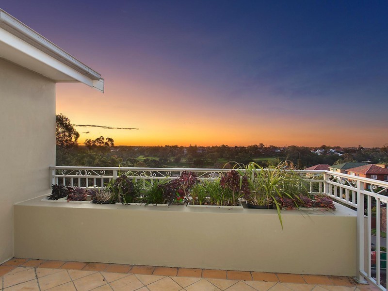 65 Lorraine Avenue, Bardwell Valley NSW 2207