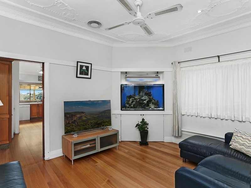 65 Lorraine Avenue, Bardwell Valley NSW 2207