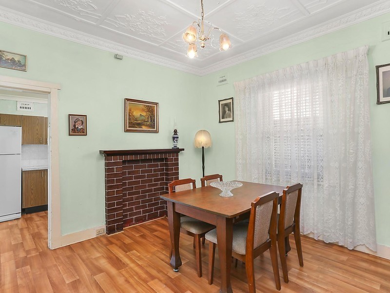 98 Gloucester Road, Hurstville NSW 2220