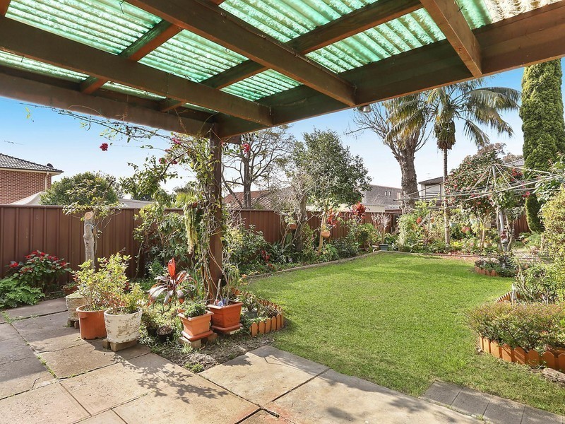 98 Gloucester Road, Hurstville NSW 2220