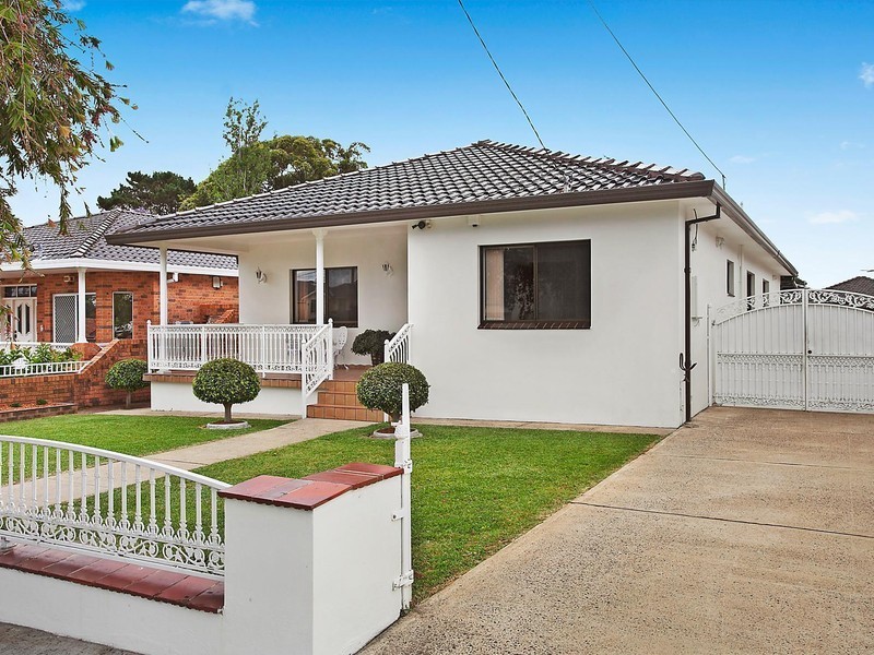 84 St Georges Road, Bexley NSW 2207