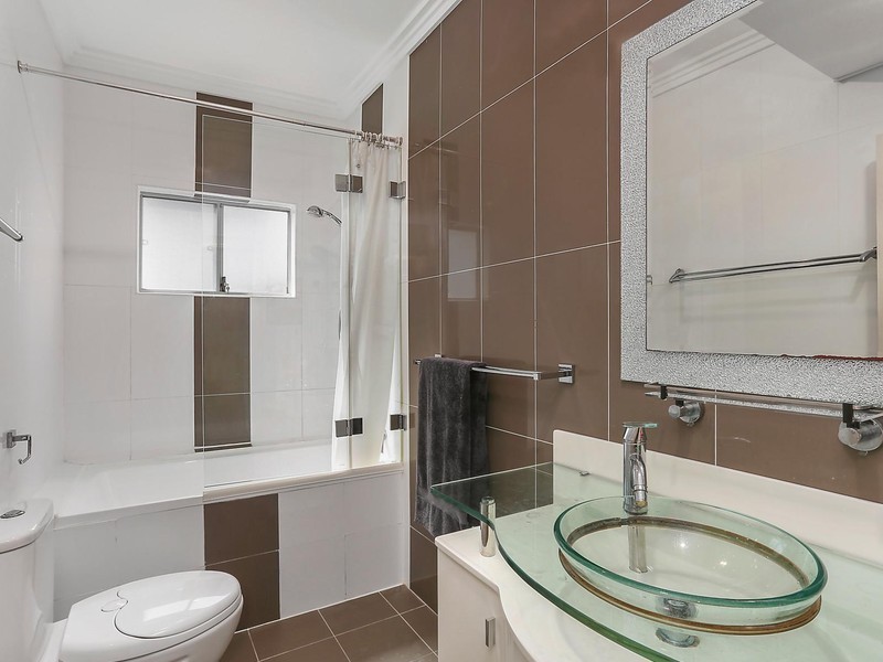 24 Chamberlain Road, Bexley NSW 2207