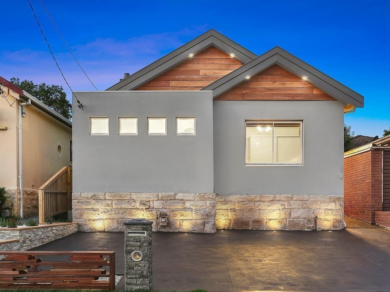 8 Westminster Street, Bexley NSW 2207