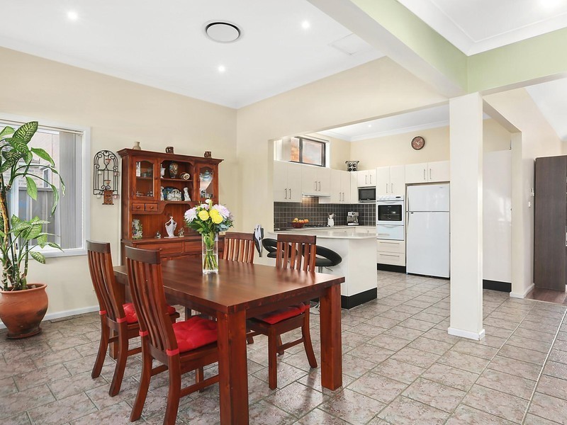 31 Cronulla Street, Carlton NSW 2218