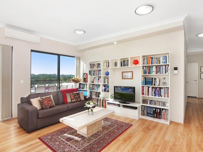 501/2A Sarsfield Circuit, Bexley North NSW 2207