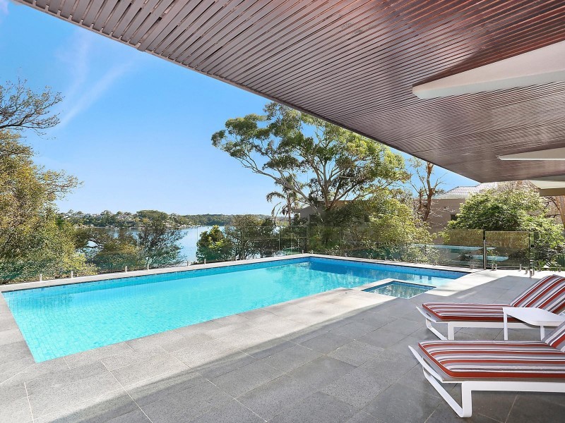8 Pleasant Way, Blakehurst NSW 2221