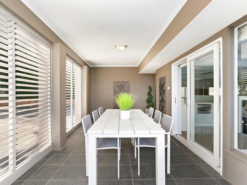 8 Pleasant Way, Blakehurst NSW 2221