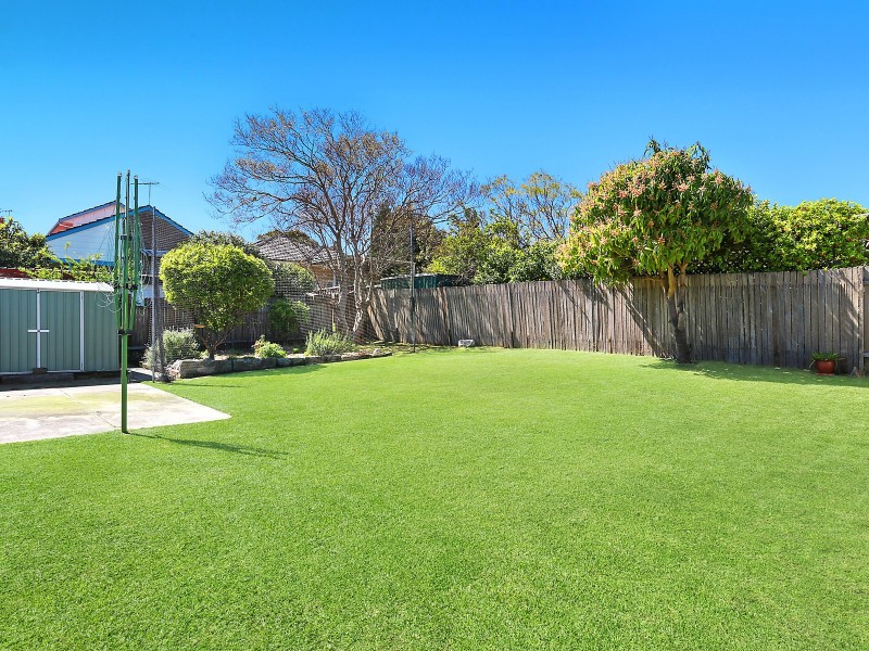 15 Hamilton Street, Bardwell Valley NSW 2207