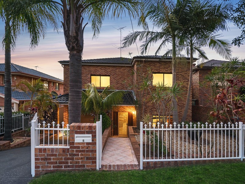 5 Welfare Avenue North, Narwee NSW 2209