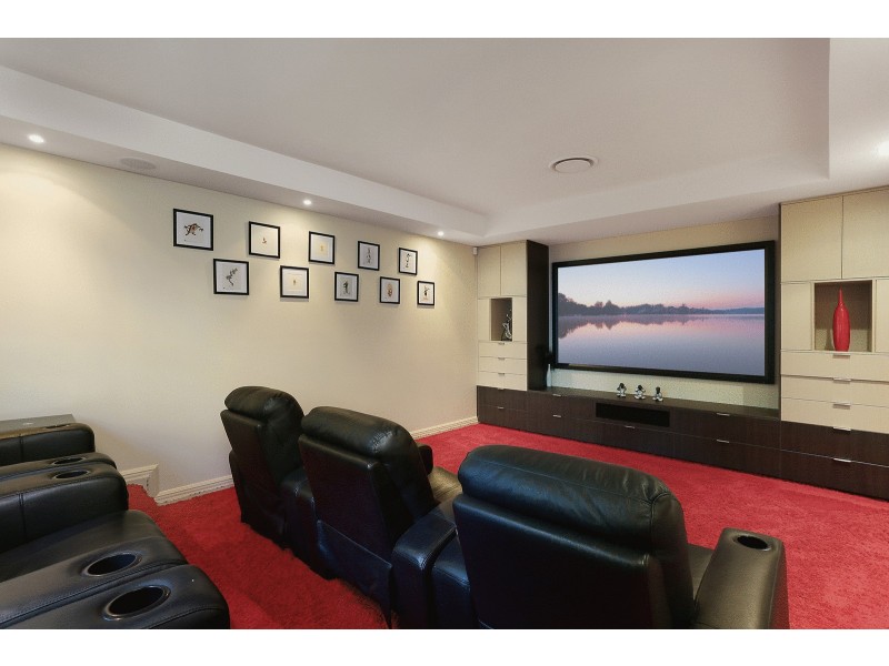 9 Queens Road, Connells Point NSW 2221