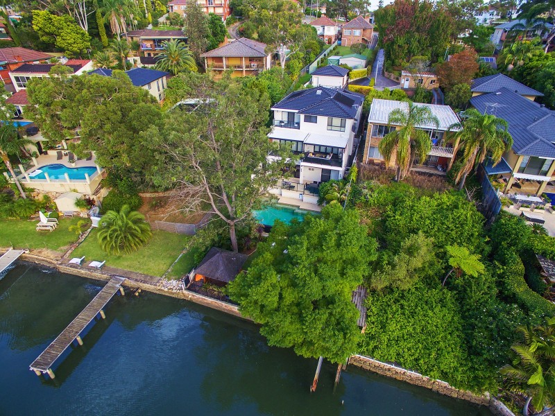 9 Queens Road, Connells Point NSW 2221