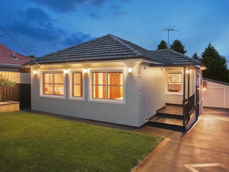 58 Vivienne Street, Kingsgrove NSW 2208