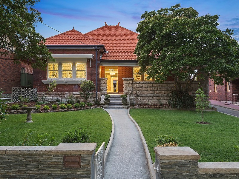 33 Dunmore Street North, Bexley NSW 2207