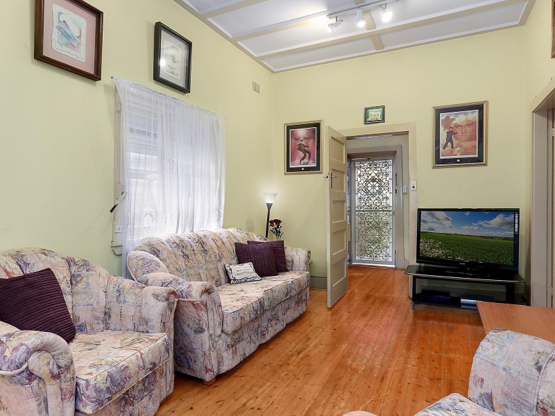 17 George Street, Bardwell Valley NSW 2207