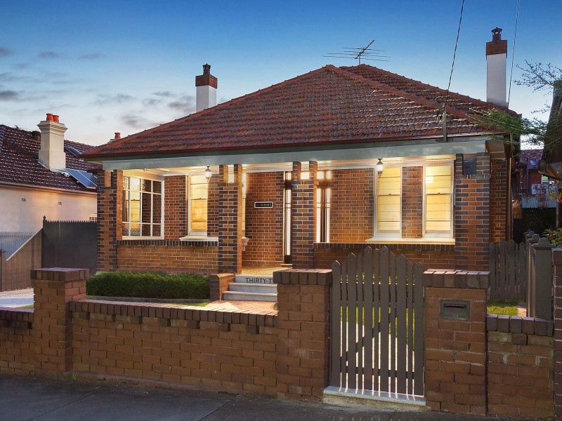 32 Dunmore Street North, Bexley NSW 2207