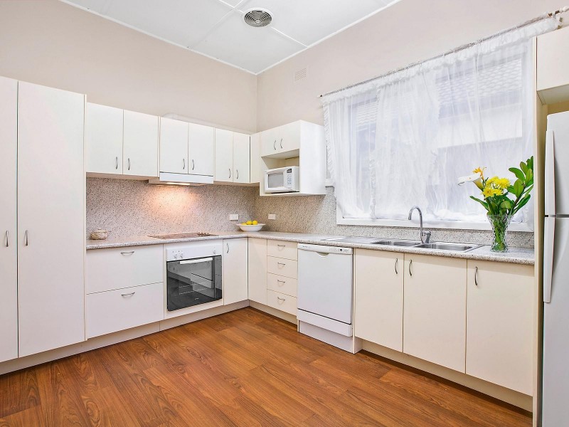 5 Highworth Avenue, Bexley NSW 2207