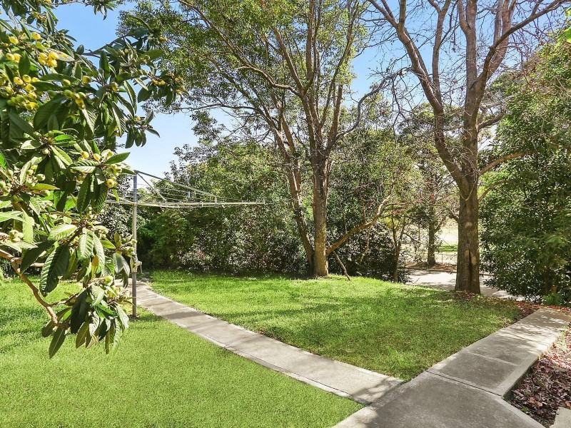 19 Pearce Avenue, Peakhurst NSW 2210