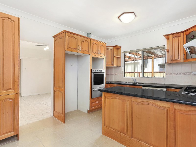 15 Rocky Point Road, Kogarah NSW 2217