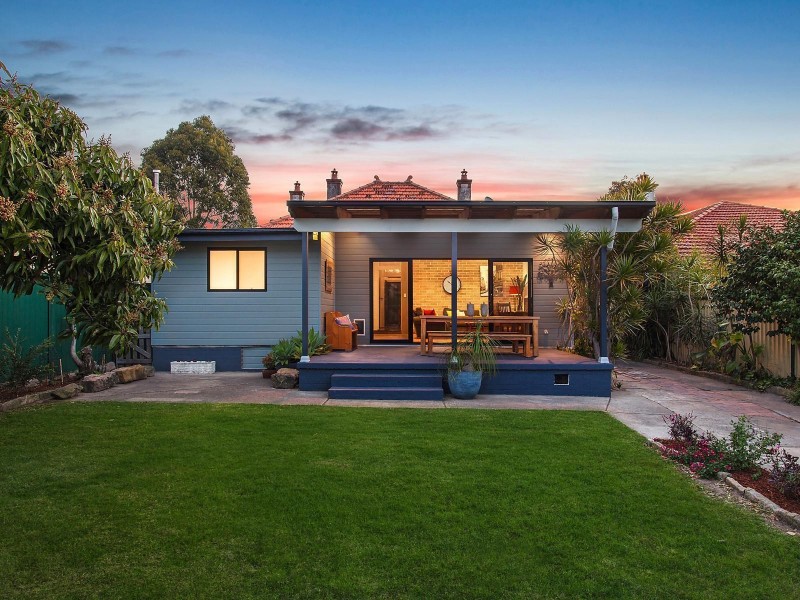 24 Highworth Avenue, Bexley NSW 2207