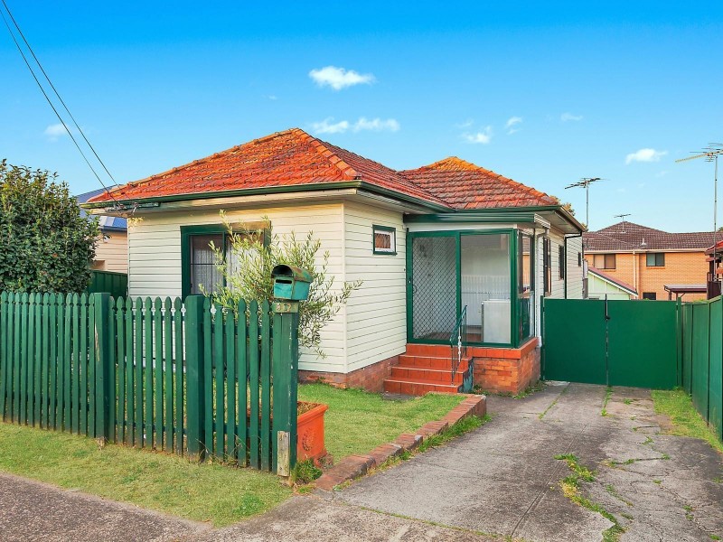 912 King Georges Road, South Hurstville NSW 2221