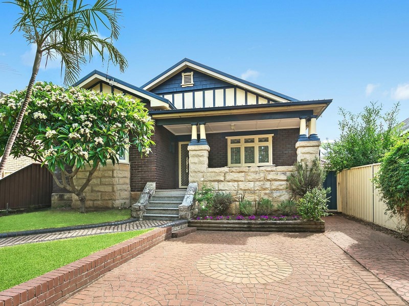 3 Fleet Street, Carlton NSW 2218