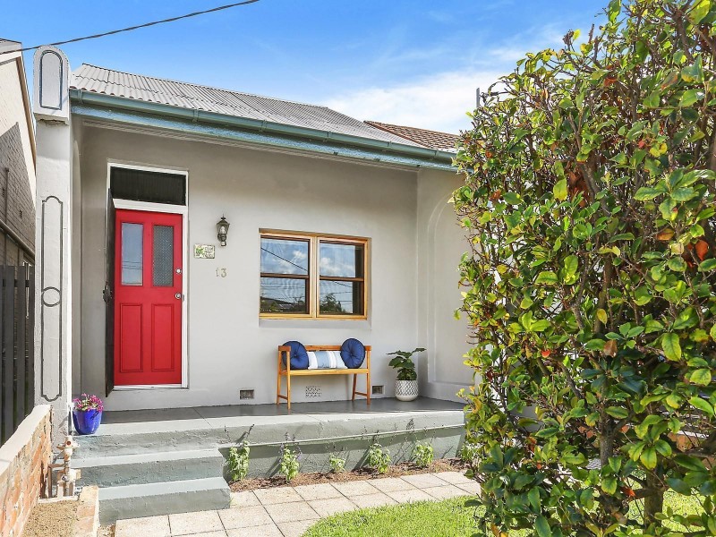 13 Farr Street, Banksia NSW 2216