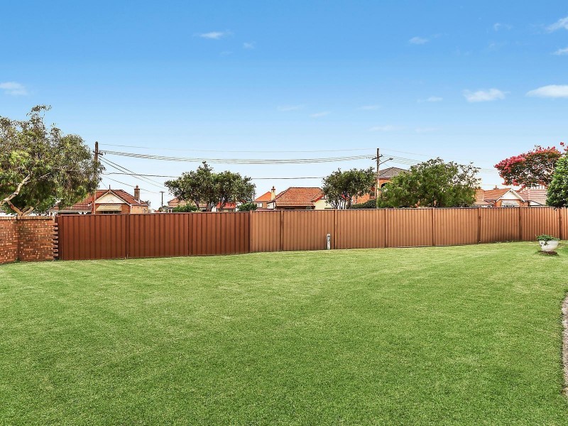28 Highworth Avenue, Bexley NSW 2207