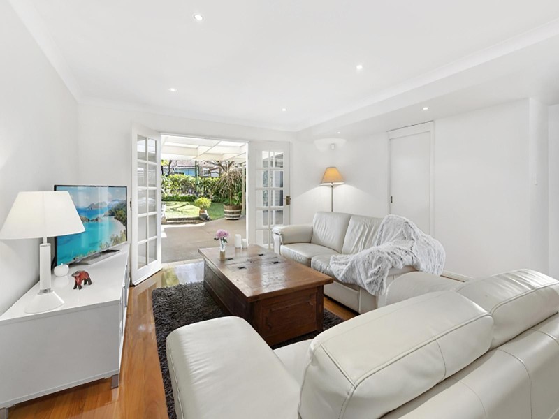 25 Colvin Avenue, Carlton NSW 2218