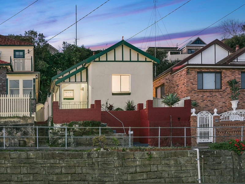 33 Godfrey Street, Banksia NSW 2216