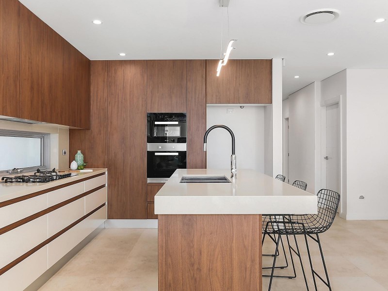 35 Bonanza Parade, Sans Souci NSW 2219