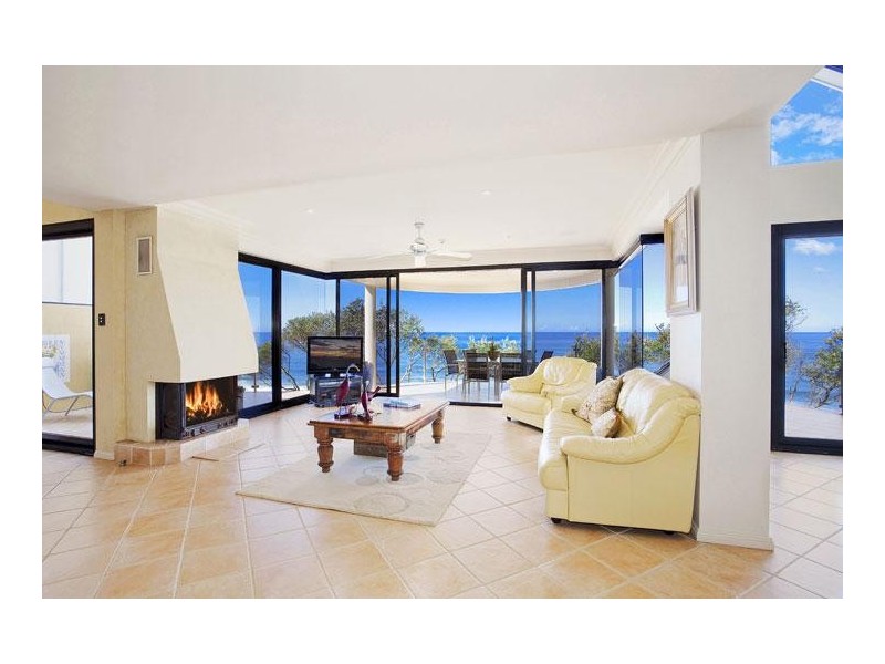 12 South Scenic Road, Forresters Beach NSW 2260