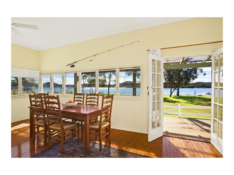 18 Shelly Beach Road, Empire Bay NSW 2257