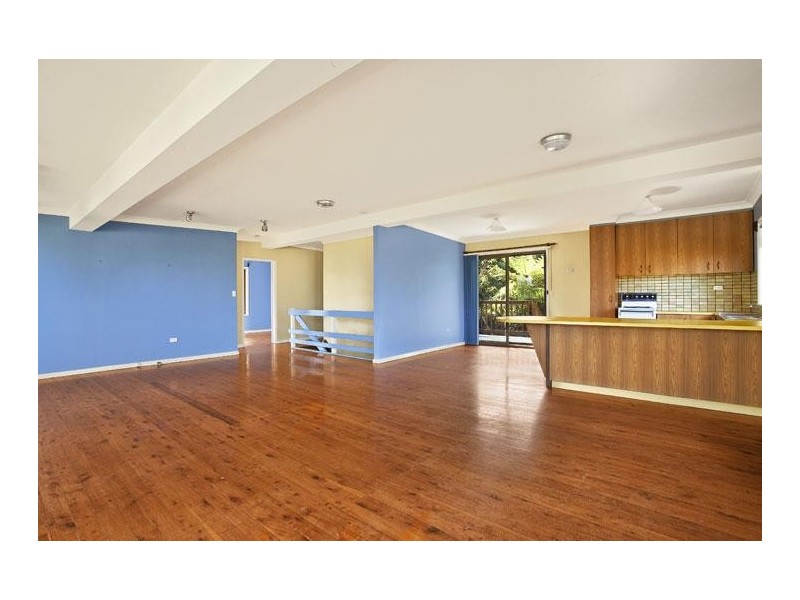 35 Dover Road, Wamberal NSW 2260